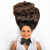 Premium Hair Kundenfoto: Junge Frau mit langen, dunkelbraunen Echthaarextensions